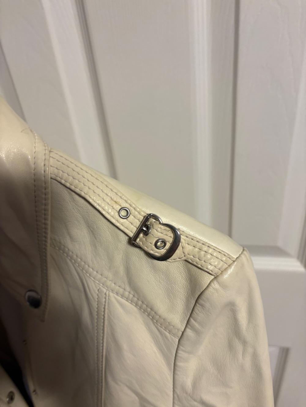 HUGO Cream Leather Longline Coat with Snap Front - Picture 5 of 8